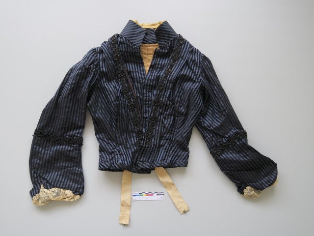 Lijfje van japon voor behandeling