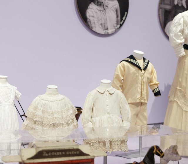 Restoration of costumes